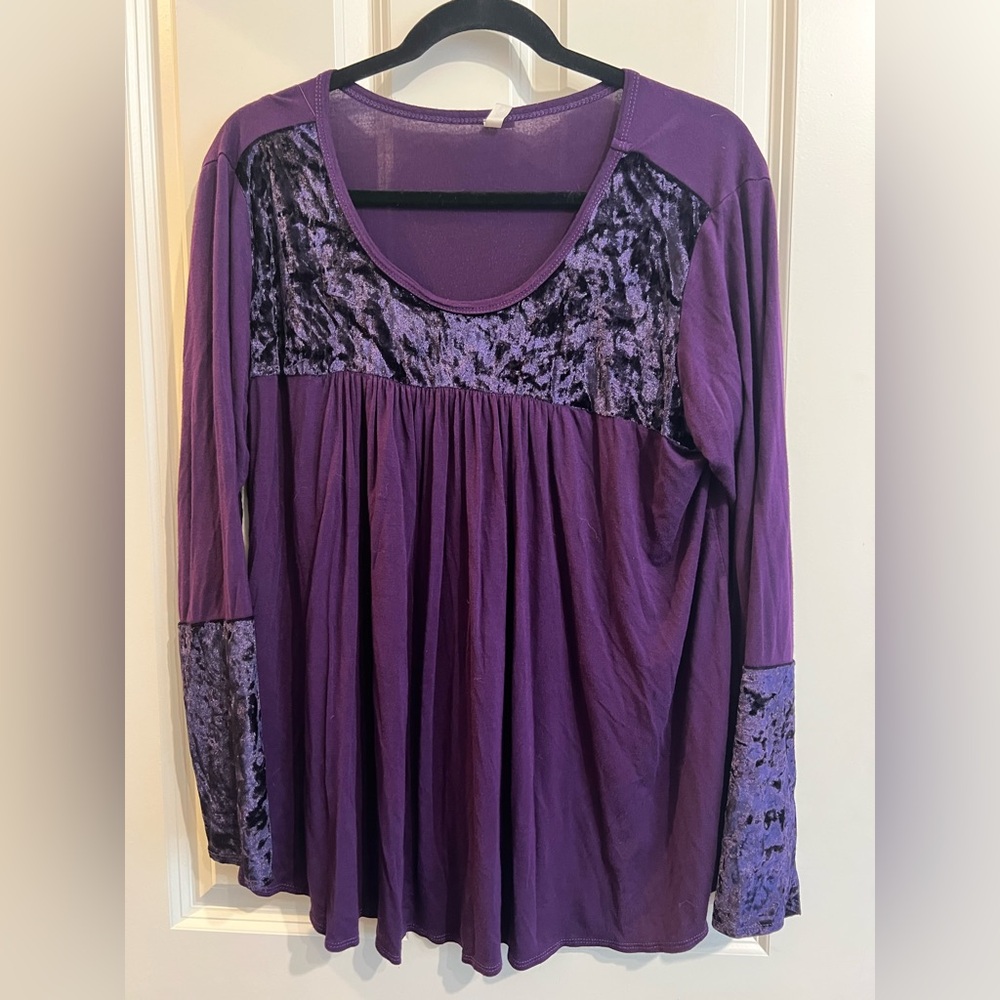 Cool melon long sleeve purple top. - Picture 1 of 3